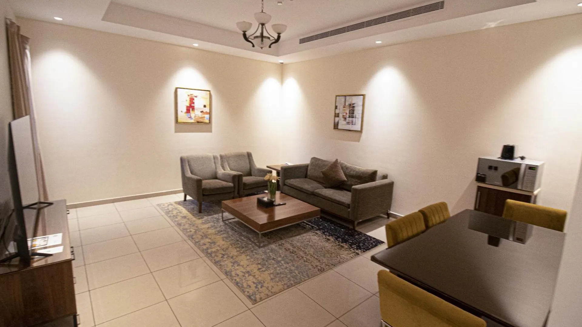 Friesian Hotel Suites Yidda Apartahotel