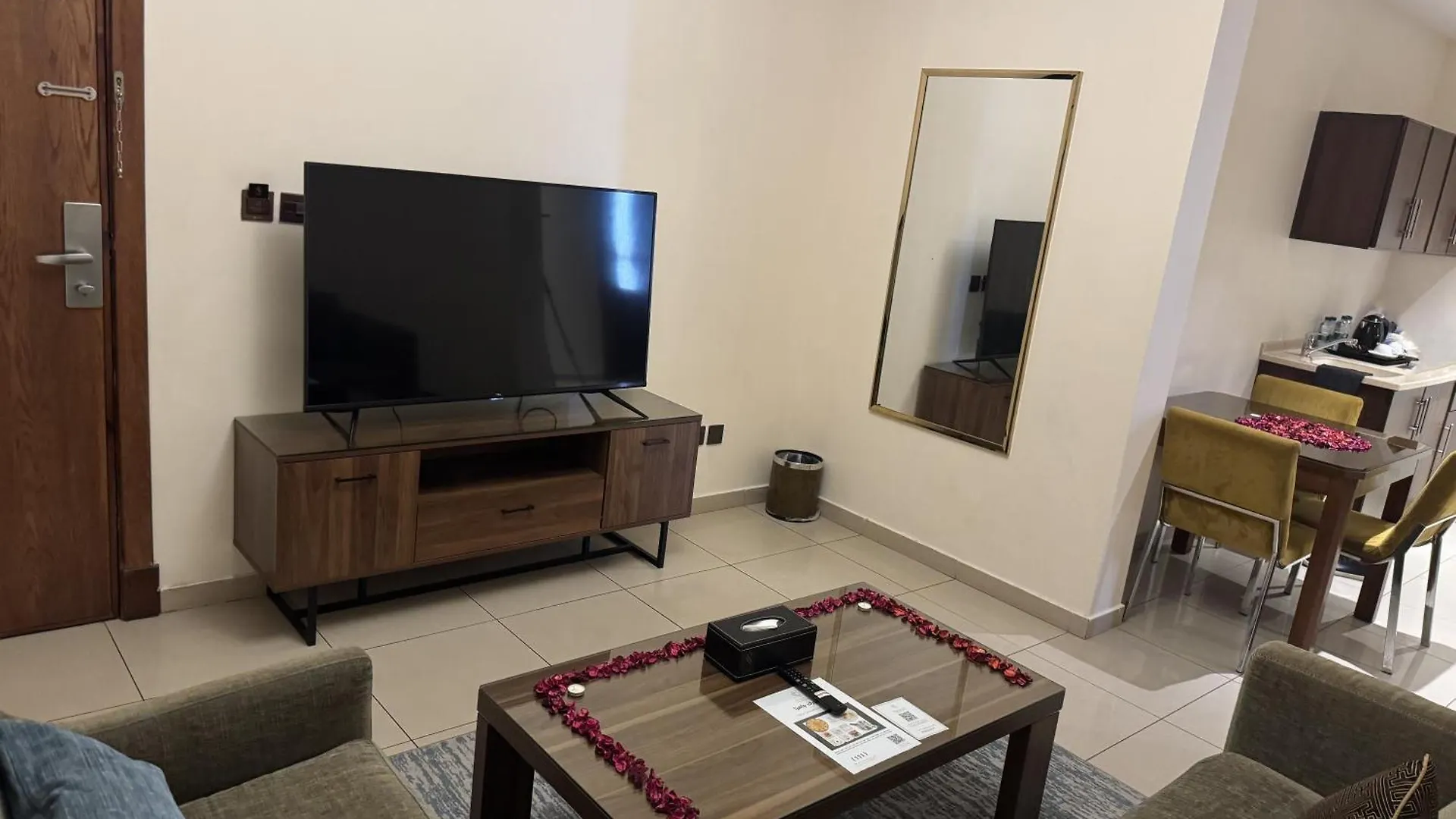 Friesian Hotel Suites Yidda 0*,